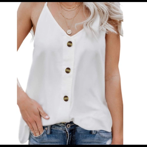 NWT super cute button tank - Picture 4 of 5